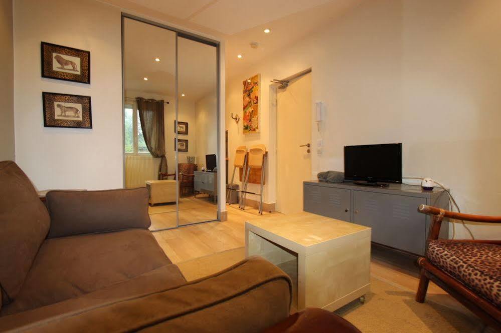 Résidence Hôtel Le Relais Amélie Clamart Extérieur photo