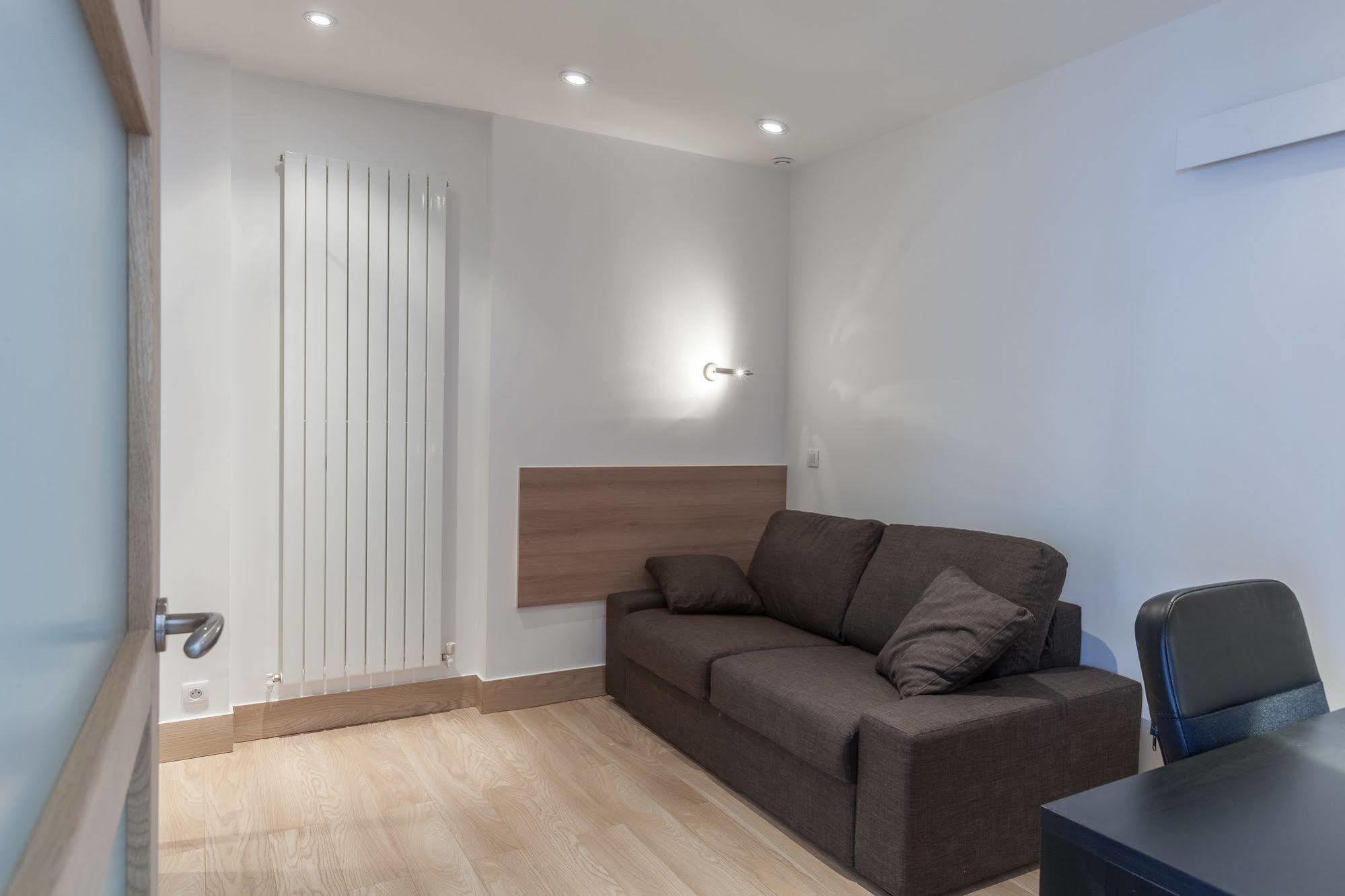 Résidence Hôtel Le Relais Amélie Clamart Extérieur photo