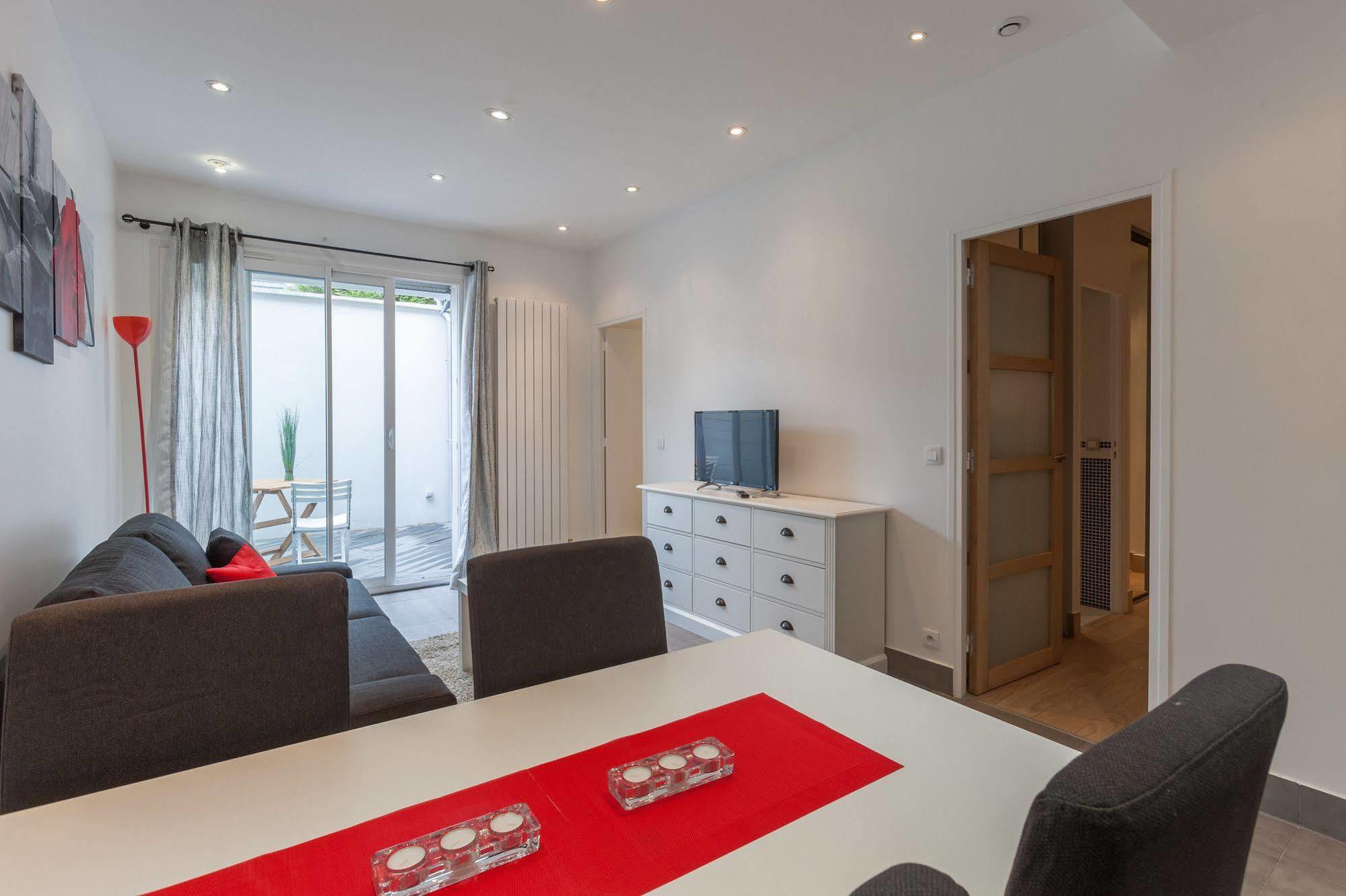 Résidence Hôtel Le Relais Amélie Clamart Extérieur photo